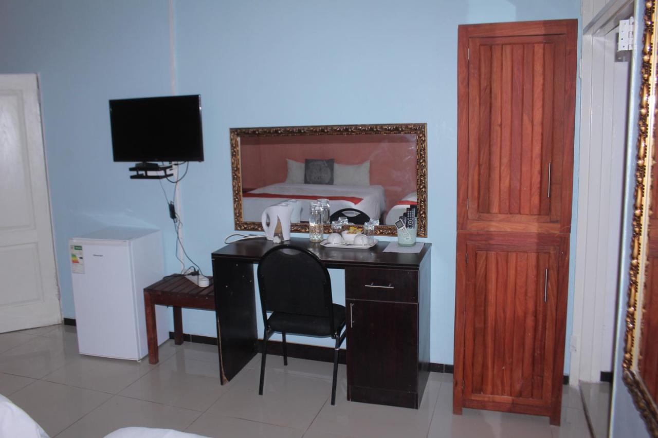 Global Guest House Kasane Bagian luar foto