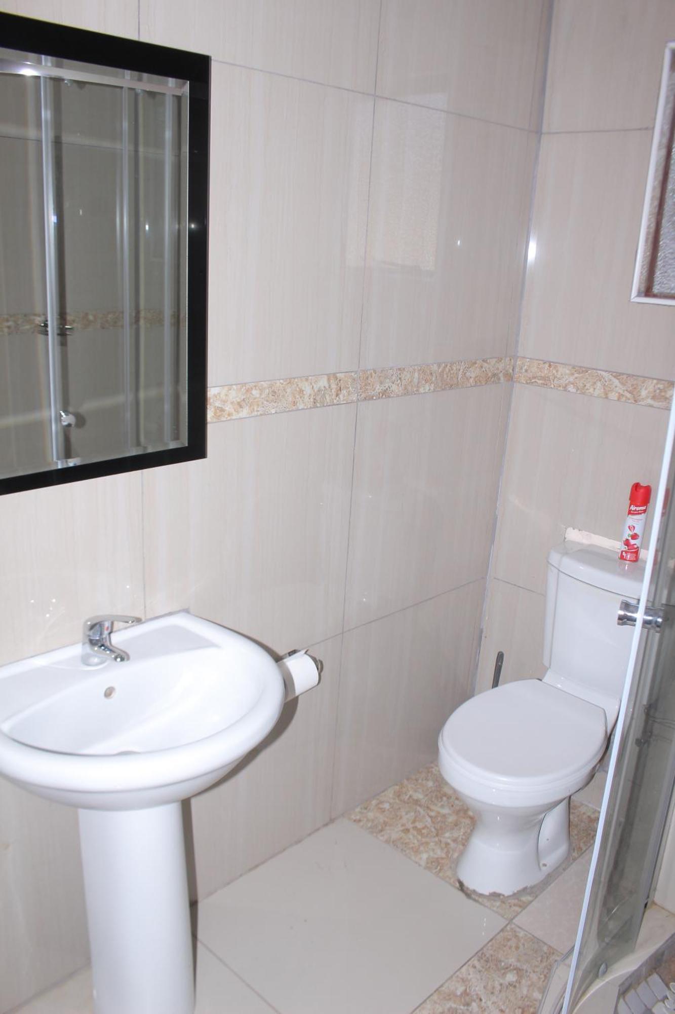 Global Guest House Kasane Bagian luar foto