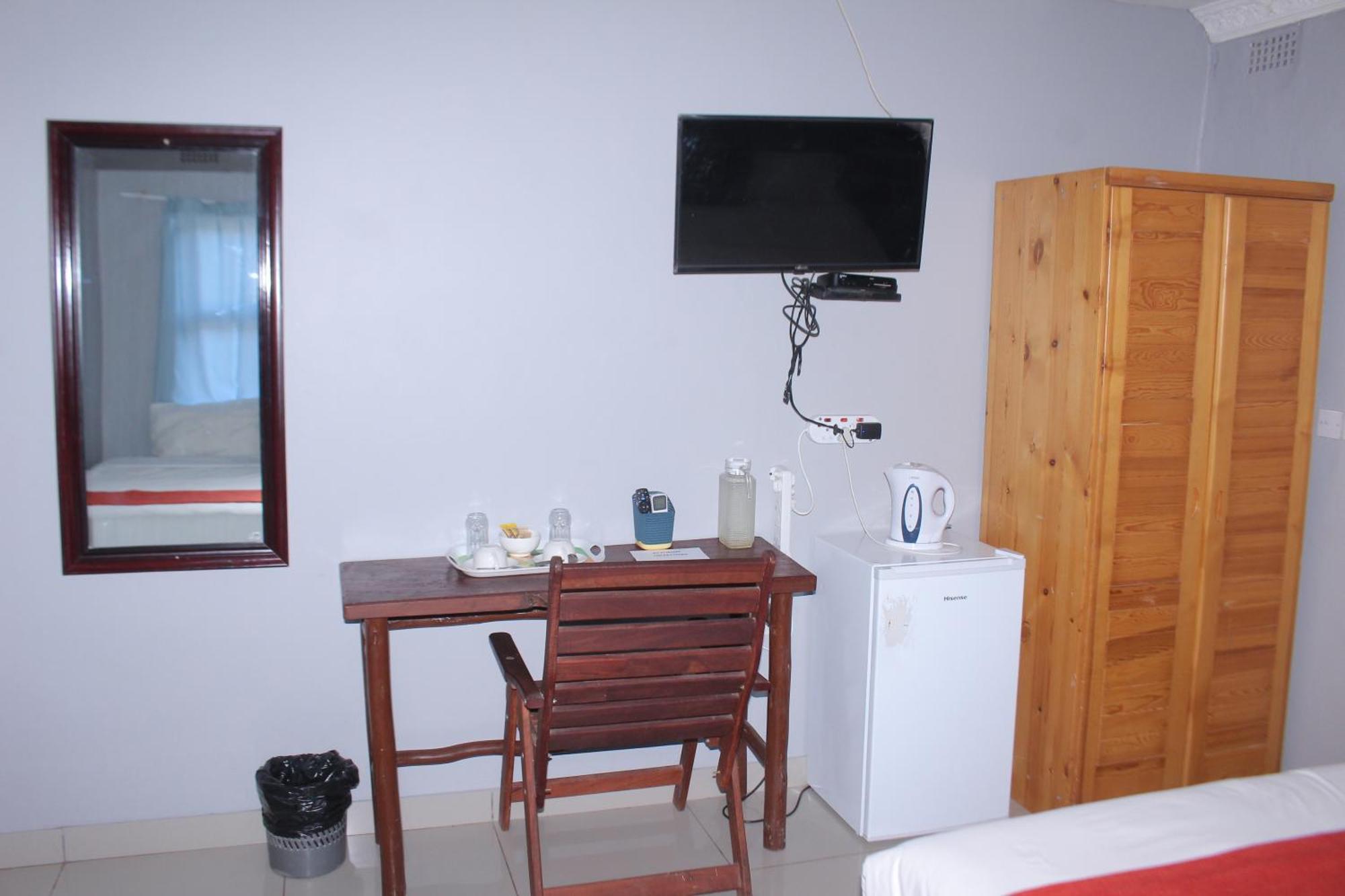 Global Guest House Kasane Bagian luar foto